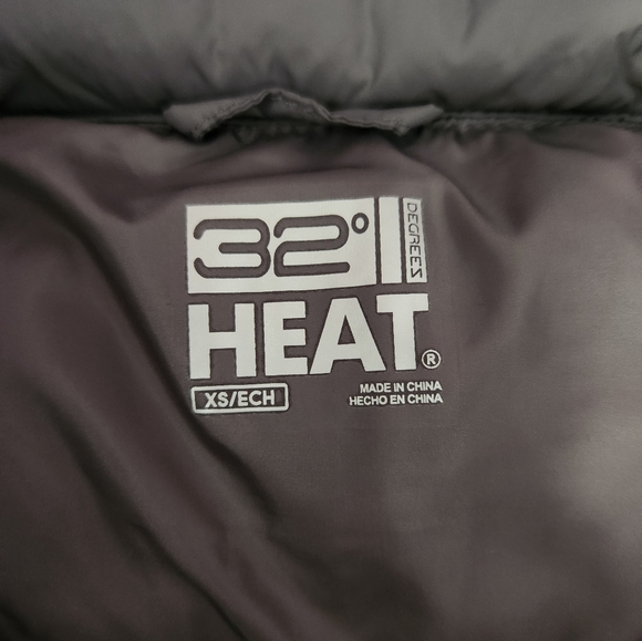 32 Degree Heat Kids Puffer Vest - Picture 5 of 5